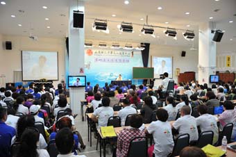 此次马来西亚文化之旅，中脉为400多家人每人准备了一张分享卡，旅游结束后，分享卡上写满了家人的感恩、感谢和感激，这是一次充满开心、欢乐、尊崇和荣耀的旅行，同时也是中脉实力的见证，更让家人们看到了中脉深厚的文化内涵和榜样的力量。中脉2012马来西亚文化之旅圆满成功，家人们对中脉更加有了信心，中脉的凝聚力空前高涨。