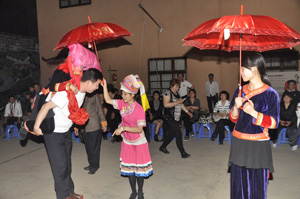 2011年4月13日至15日，中脉科技年后第一批巴马奖励旅游活动顺利结束，60多名经销商亲身体验了巴马神奇的风光和原始的生态健康，对中脉生态产品有了深入的认识。