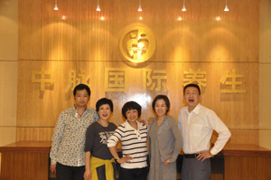 2011年4月13日至15日，中脉科技年后第一批巴马奖励旅游活动顺利结束，60多名经销商亲身体验了巴马神奇的风光和原始的生态健康，对中脉生态产品有了深入的认识。
