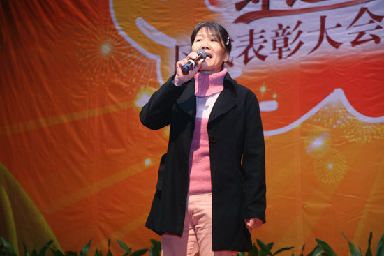 2011年1月9日，静谧幽香的广州珠江宾馆里平添了浓浓的欢乐气息，中脉科技华南区域表彰大会在这个雅致的园林胜地隆重召开。500多名中脉家人欢聚一堂，品读2010，见证创业辉煌；畅想2011，勾画成功梦想。
