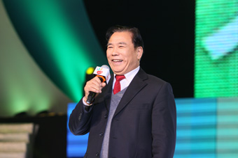 2012年11月10日，南京奥体中心，中脉科技三周年辉煌盛典在此隆重举办，中脉集团董事局主席王尤山、中脉国际副董事长周希俭、中脉科技中国区总裁张琦等公司高管出席并发表精彩绝伦的演讲
