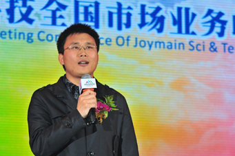 在4月20日，江苏南京金陵会议中心和4月27日，重庆渝北体育馆，由中脉科技主办的“为梦前行，为我喝彩”2013全国业务峰会在此两地隆重举办。活动当天，会议现场内社会各界名流云集，欢声笑语盈盈。中脉营销精英相聚一堂，共襄盛会。