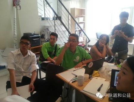 北京时间8月3日16时30分，云南省昭通市鲁甸县发生6 5级地震。由于震级大、震源浅、灾区人口密集和灾区房屋抗震性能差，给当地造成了严重的人员伤亡，截至8月4日14：00已造成108 84万人受灾、398人死亡。