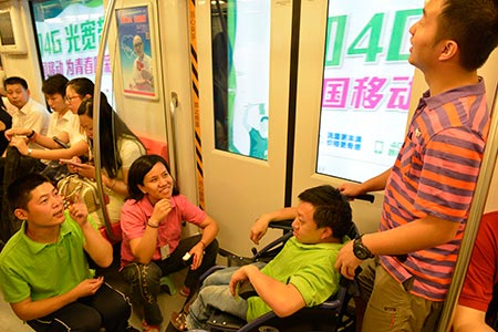 青奥会开幕式后，各类比赛如火如荼进行，全世界的目光看过来，这青春的盛宴如此美妙！